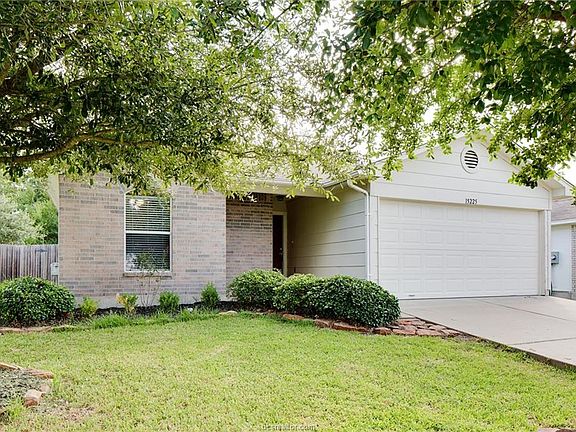3rd image of 15225 Faircrest Dr