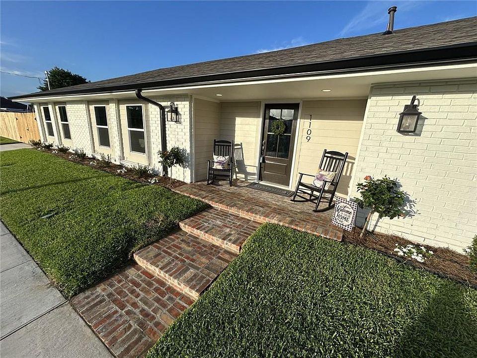 1st image of 1109 Manson Ave