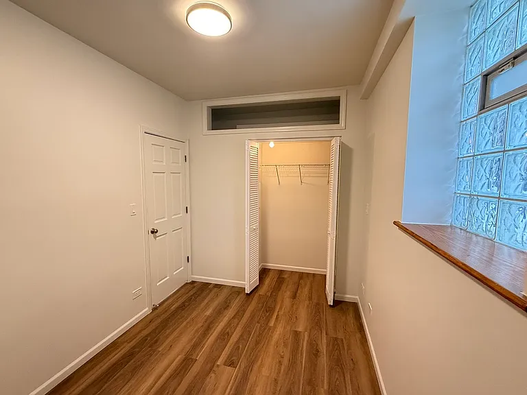 2528 W Cortez St — Photo 6