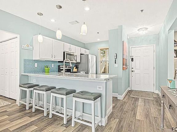 5th image of 100 Marina Bay Dr Unit 104