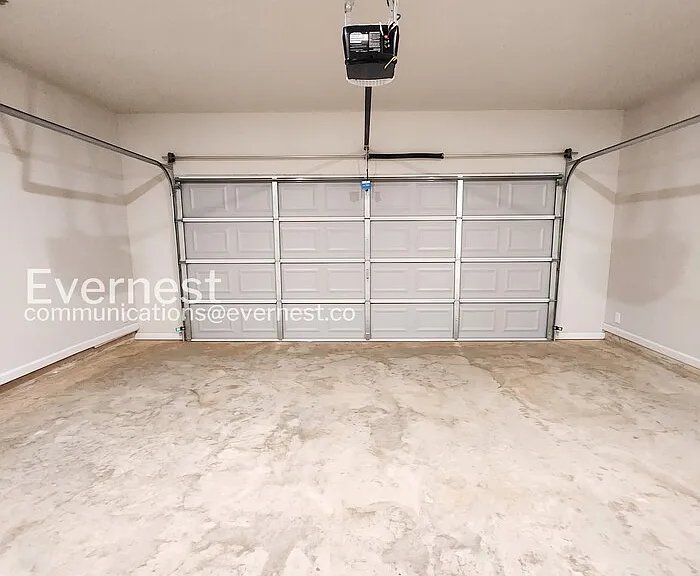 121 Culver St — Photo 16