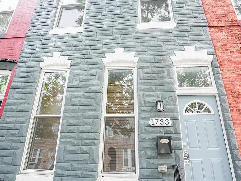 1733 E Oliver St — Photo 2