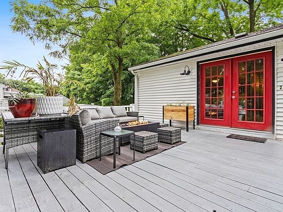5th image of 7 Intervale St