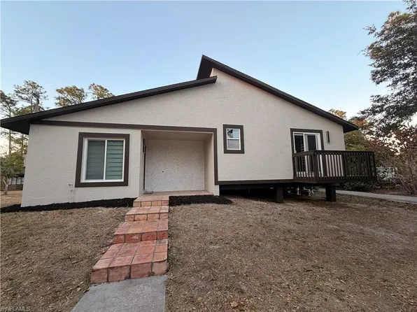 3711 4th Ave NE, Naples, FL 34120