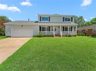 1 Garrett Dr, Hampton, VA 23669