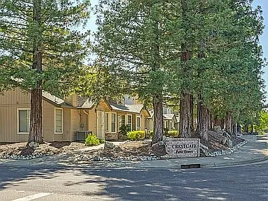 21 Marty Cir — Photo 44