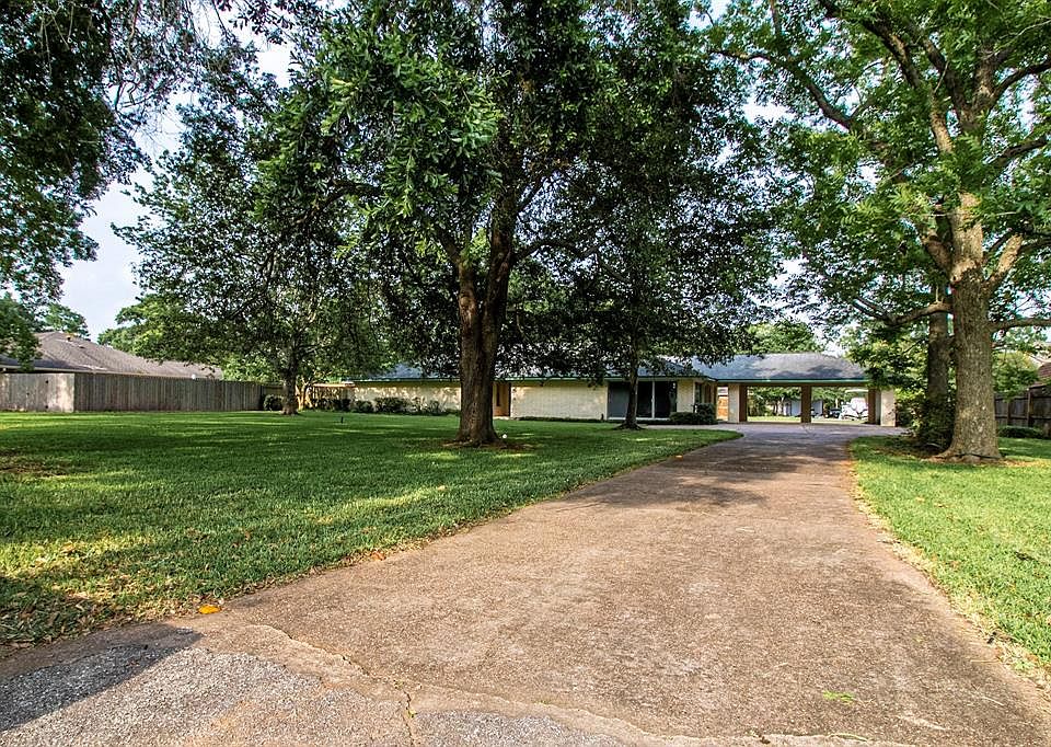 1st image of 6004 Lakeside Dr