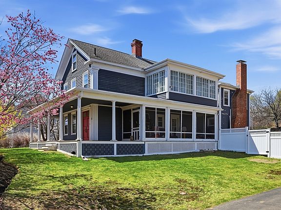 2nd image of 33 Blake Cir