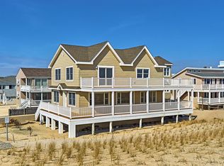 215 N 14th St, Beach Haven, NJ 08008
