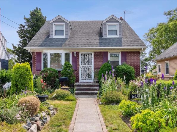 813 Davis Avenue, Uniondale, NY 11553