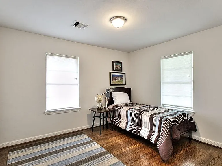 3110 Deal St — Photo 8