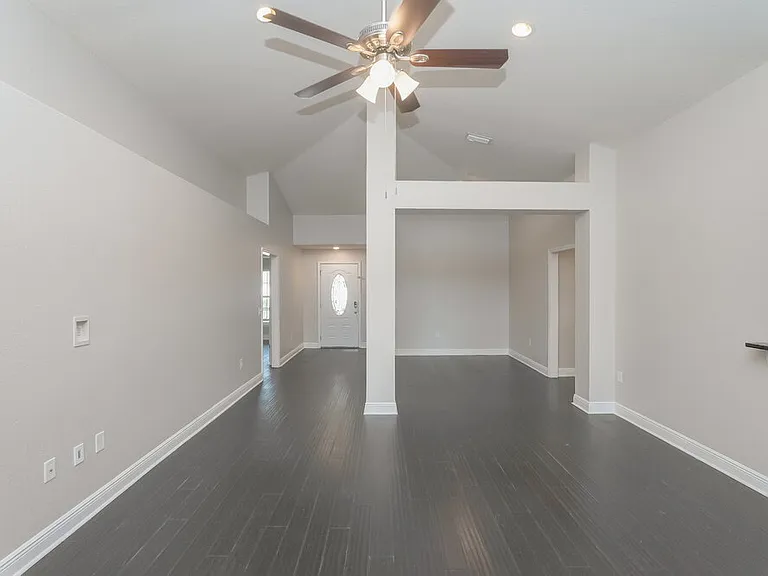 10825 Standing Stone Dr — Photo 4