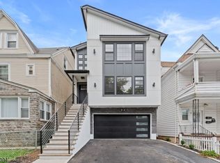 11 S 17th St, East Orange, NJ 07018