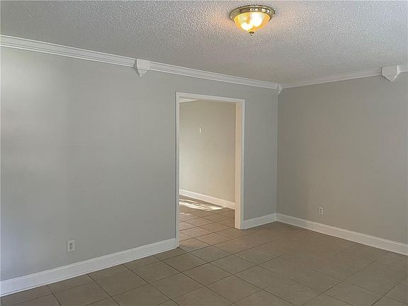 2nd image of 1309 Westlawn Dr