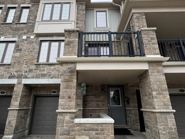 43 Bank Swallow Cres, Kitchener, ON N2P 0J7