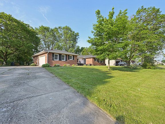 2nd image of 5421 Schatz Ln