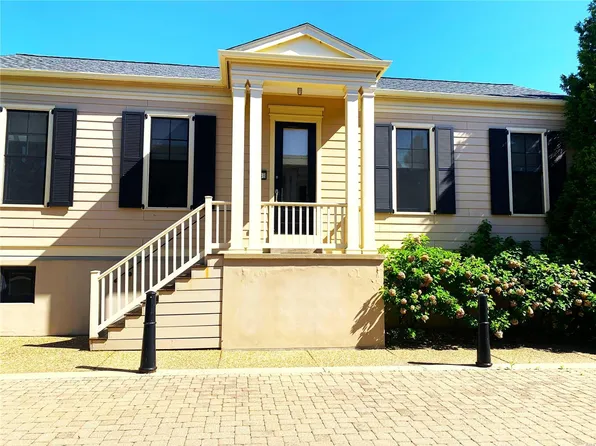 3414 E Lime Kiln Unit B, Saint Charles, MO 63301