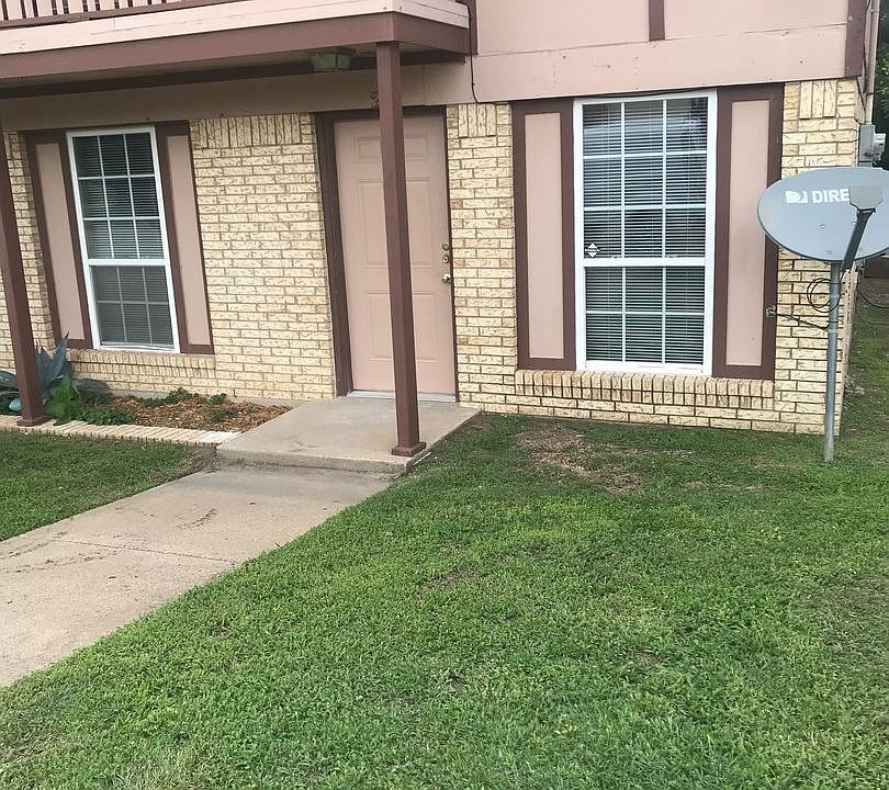 1st image of 112 Pebble Creek Dr APT 2