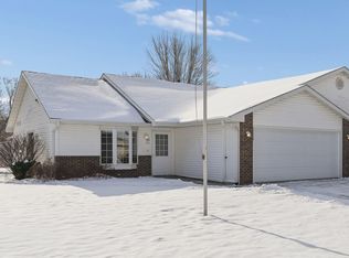 2208 Cattail Way, Hudson, WI 54016