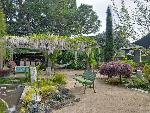 4th image of 552 Encina Ave