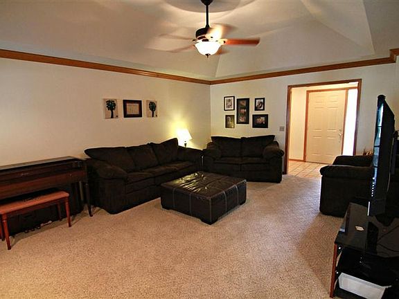4th image of 1363 E Burntwood St