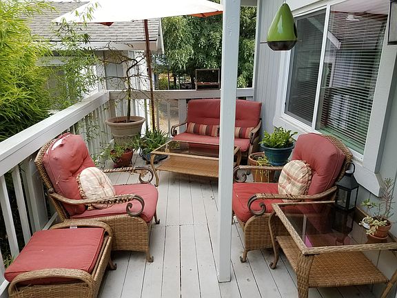 2nd image of 432 Linden Ave