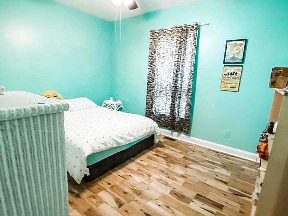 5th image of 7907 Scenic View Dr #9