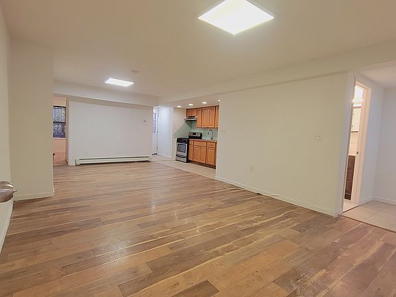 5th image of 360 Pacific Ave APT 1