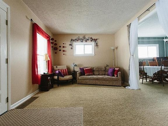 4th image of 2804 Martel Dr