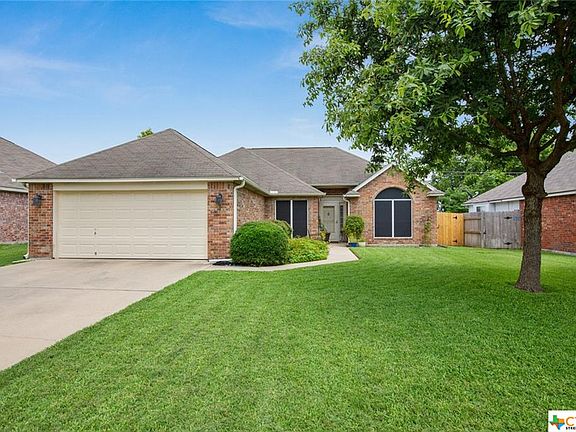 4th image of 5023 Warwicke Dr