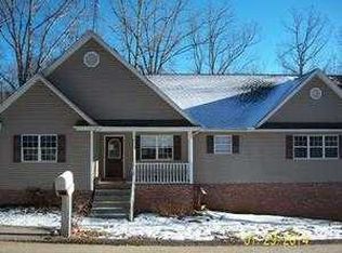 107 Ridgewood Frst, Saint Albans, WV 25177