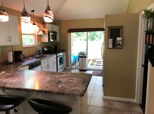 561 Pine Rd, Fernandina Beach, FL 32034