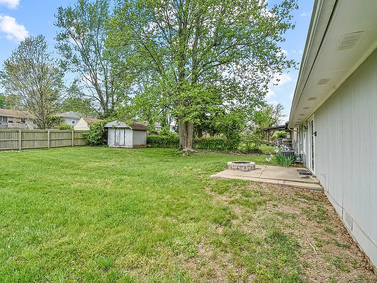2626 W Hanover Dr — Photo 32