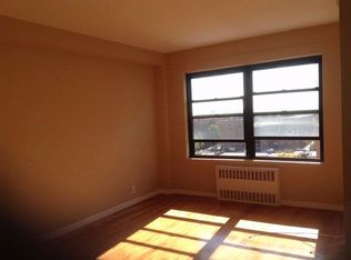 6269 99th St, Rego Park, NY 11374