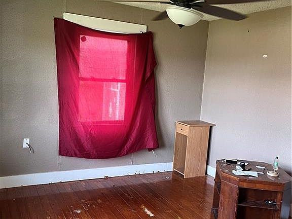 4th image of 1225 Avenue B