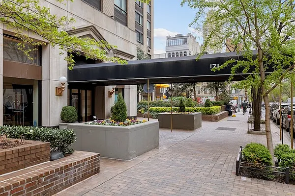 Sold by SERHANT. | media 11