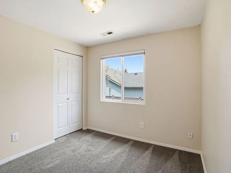 307 NW Angela Ln — Photo 21