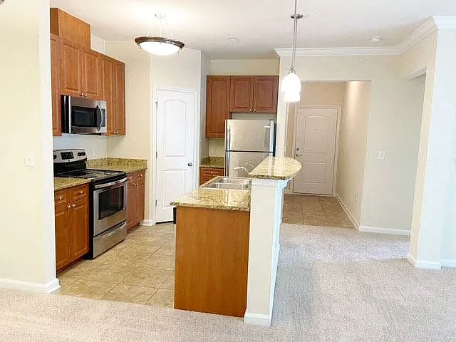 Clairmont at Hillandale — Photo 125