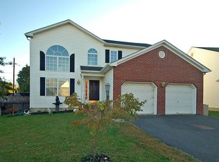 619 Grandview St, Middlesex, NJ 08846