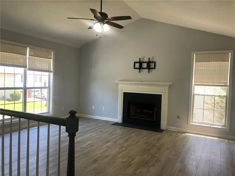1012 Marina Trace Dr — Photo 3