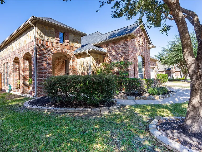 24322 Bella Florence Dr — Photo 3