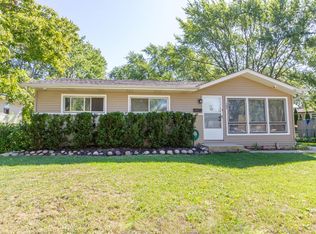 105 Dato Dr, Streamwood, IL 60107