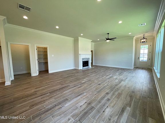 4th image of 7292 S Aberdeen Dr