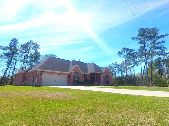 2nd image of 12130 Woodland Cir
