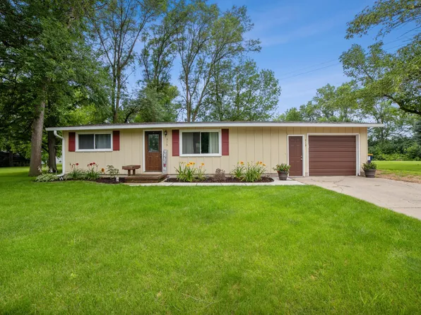313 4th Ave NE, Arlington, MN 55307