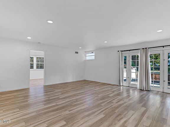 4th image of 16856 Rinaldi St