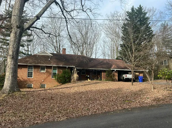 141 N Seneca Rd, Oak Ridge, TN 37830