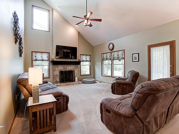 4th image of 6434 Newgrange Dr