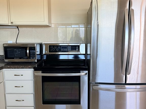 5th image of 256 E Helm Ave APT 29