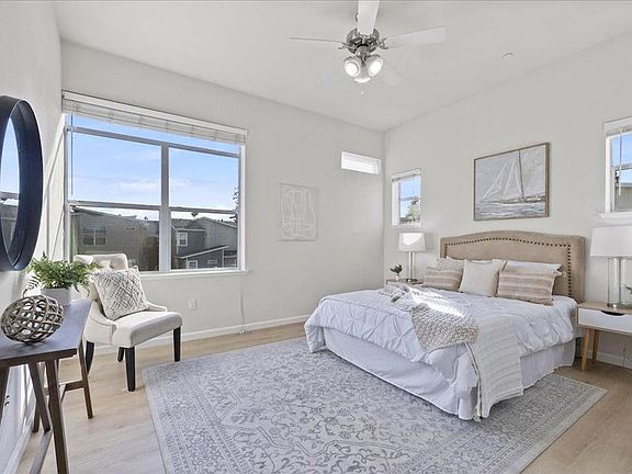 3rd image of 1065 Saginaw Ter Unit 304